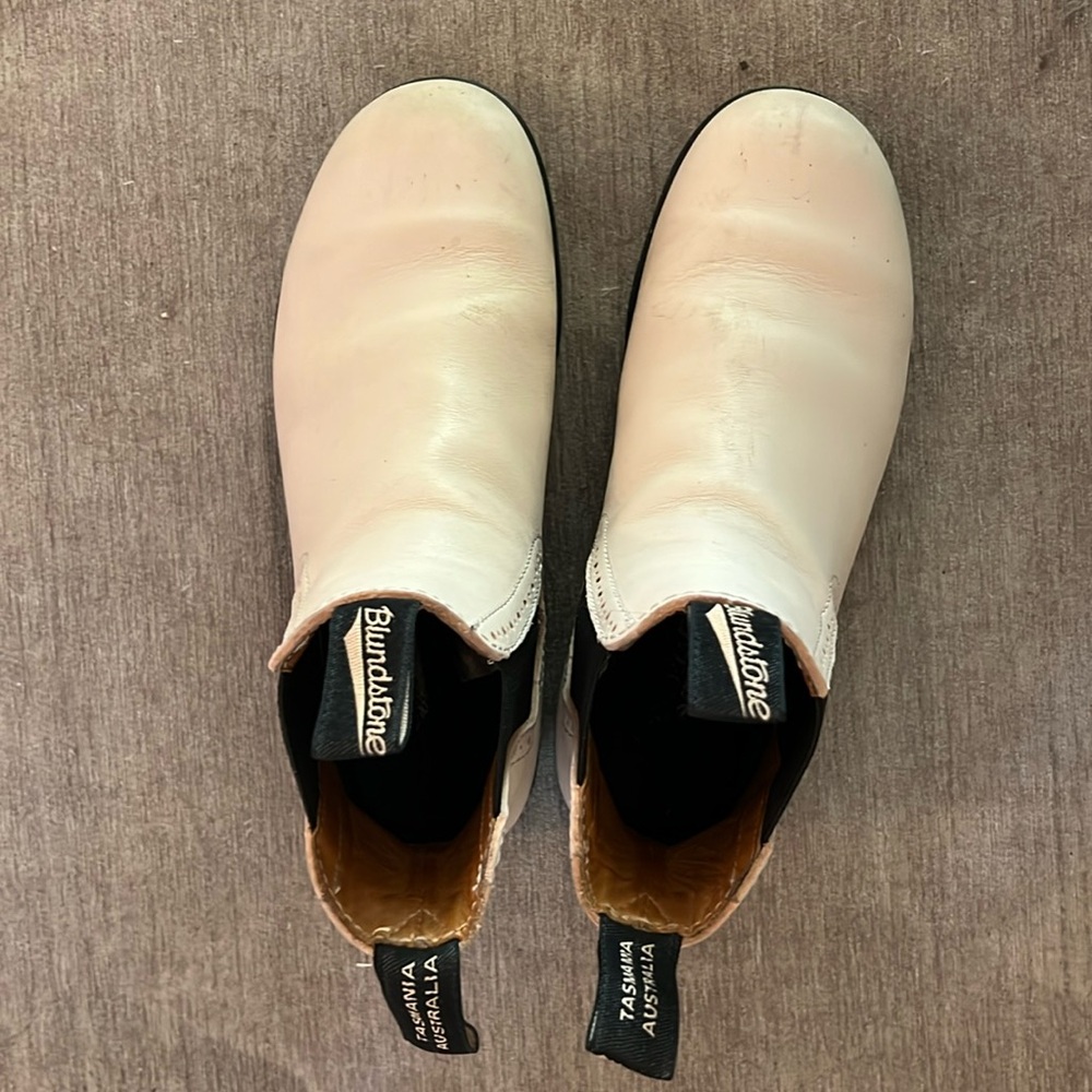 Pearl White Blundstone High Top Boots Womens 9.5